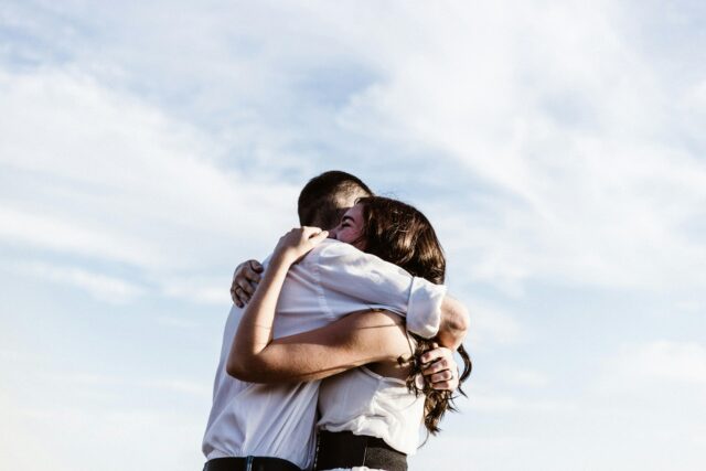 How to help a friend in a toxic relationship