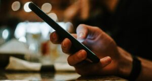 How to text like a girl How to text like a girl